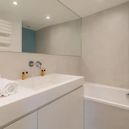 Veeve - The Ecologist * Paris