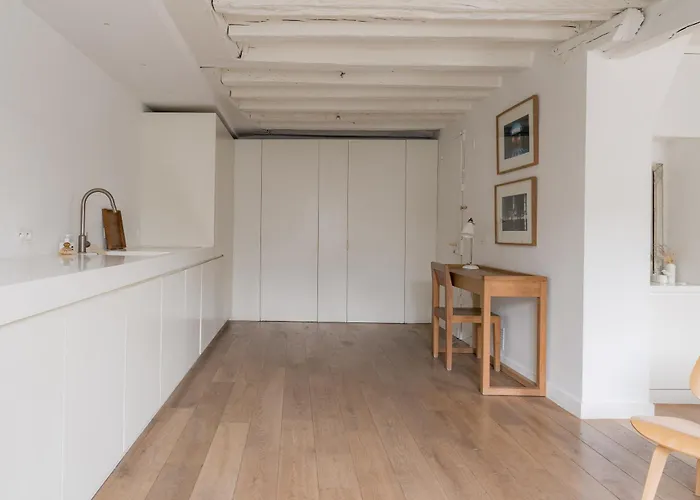 Veeve - The Ecologist *